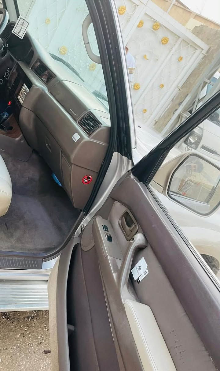 سلام عليكم ليل علوي ٩٧
سياره VX R لمتد كشنات جلد ثلاجه  مري كهرباء كشن كهرباء دبل سبير دبل تانكي مثبت سرعه  مواصفات vمعروفه كير عادي كفاله من صبغ ضربه  سياره بخاخخخ او اي بي اس محرك كير بلاد ٤٥٠٠

(سياره فقط رشيت بنيد على مود هزه لان ميقبلون جرد رش خفيف تكدر تشيله كلاوات ) رقم بغداد انكليزي بأسمي جديد محوله سعره ١١٠  ابو ٨٠ لا توصلني
 ما يعجبك  اعبر منشور
 تواصل *********** مكان سياره نجف الاشرف
