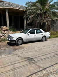 مرسيدس دبه • ١٩٨٦ • دلي عباس