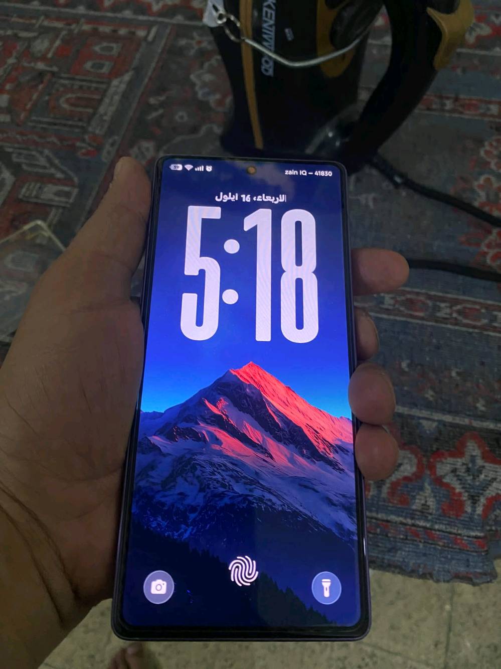 انفنكس نوت 50 برو بلس شاشه بيهه شخوط صغيره ما تبين من تخلي لزكه السعر ٣٥٠ الف وبي مجال شويه للشراي او اراوس نفس الجهاز بس اريده كلش نضيف ما يهمني الون ونطي فرق  الجهاز بدون ملحقات مكاني بغداد المنصور