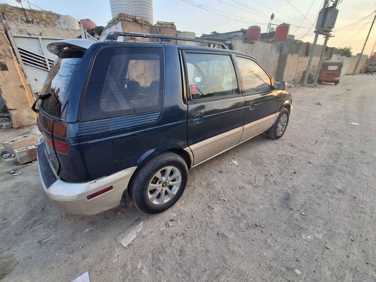 شيري سياره ٧راكب نضيفه وسعر. مناسب ٣٠$ وبيع مجال رقم بصره راعيه موجود
***********
