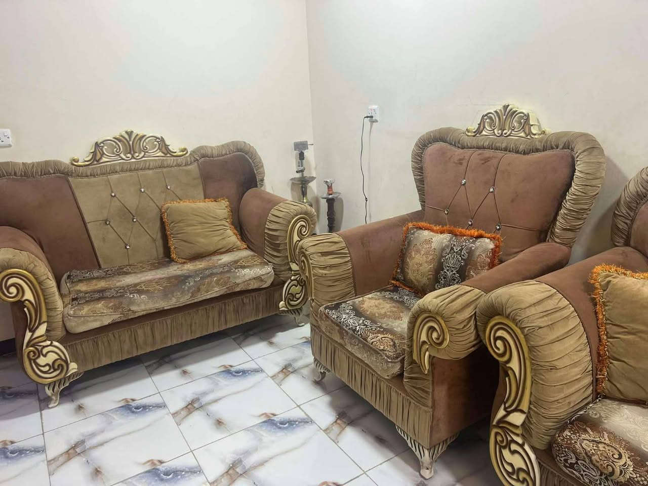 ب250وبي مجال 10مقاعد نضيف مابي أي ضرر
