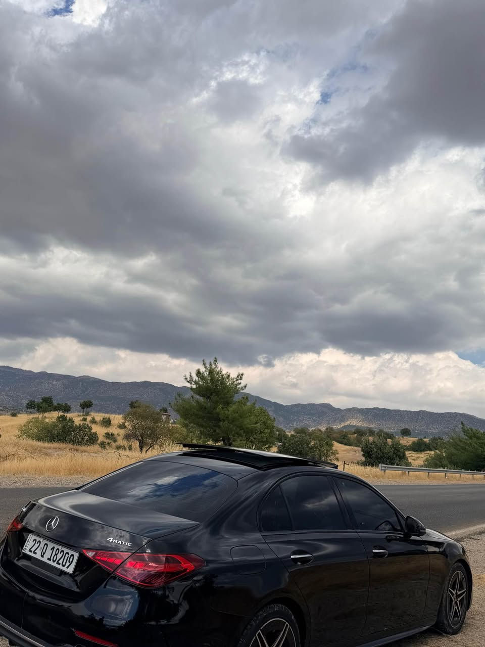 للبيع 
مرسيدس C300 Amg  
موديل 2023
محرك 2000تيربو
السيارة وارد أمريكي كلين تايتل بدون حادث 
عداد المسافة: ٤٦الف كيلو متر
تخم تاير جديد

السعر 348$ورقة وبي مجال بسيط

.
رقم صاحب السيارة 

فقط واتساب ***********

العنوان /بغداد /الدوره بغداد, العراق
