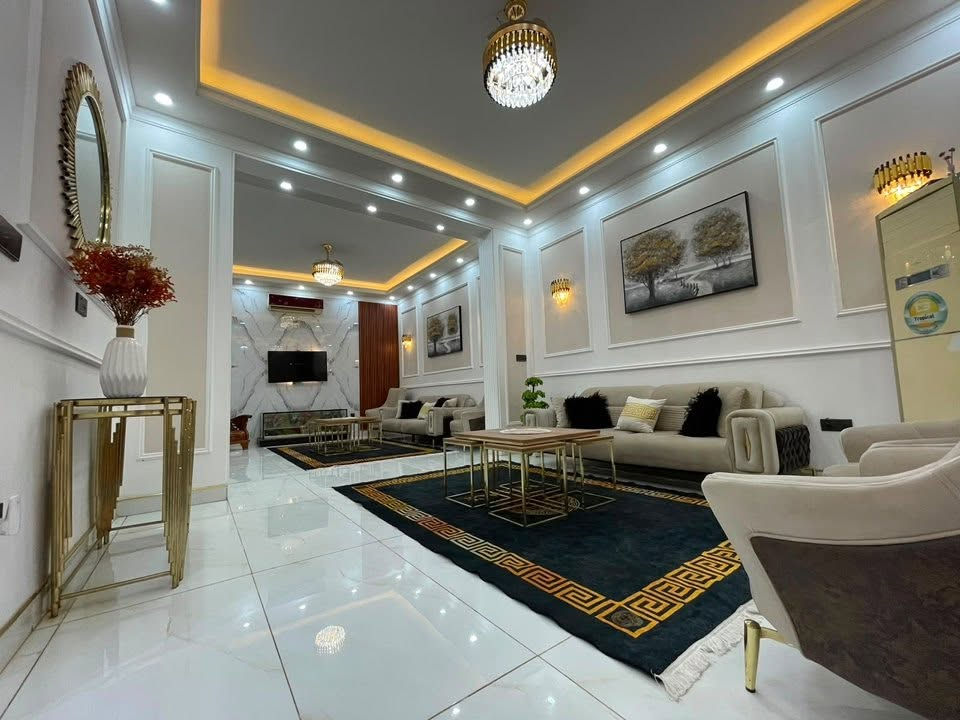دار للبيع مساحه (100متر )ركن مربع
موقع بزوير تقسيم الجديد شارع الغسل 
على الشارع الرئيسي خدمات كاملة 
تبليط 10متر طابو زراعي تحويل مباشر 
الطابق الاول مطبخ حار بارد مجمع صحيات 
هول استقبال كبير مناور 
__________________
الطابق الثاني غرفتين نوم هول مجمع صحيات 
الطابق الثالث بيتونه كبيره سطح كاعدة عربية 
بناء حديث درجه أولى السعر (175مليون ممكن تفاوض الاستفسار /***********
***********
