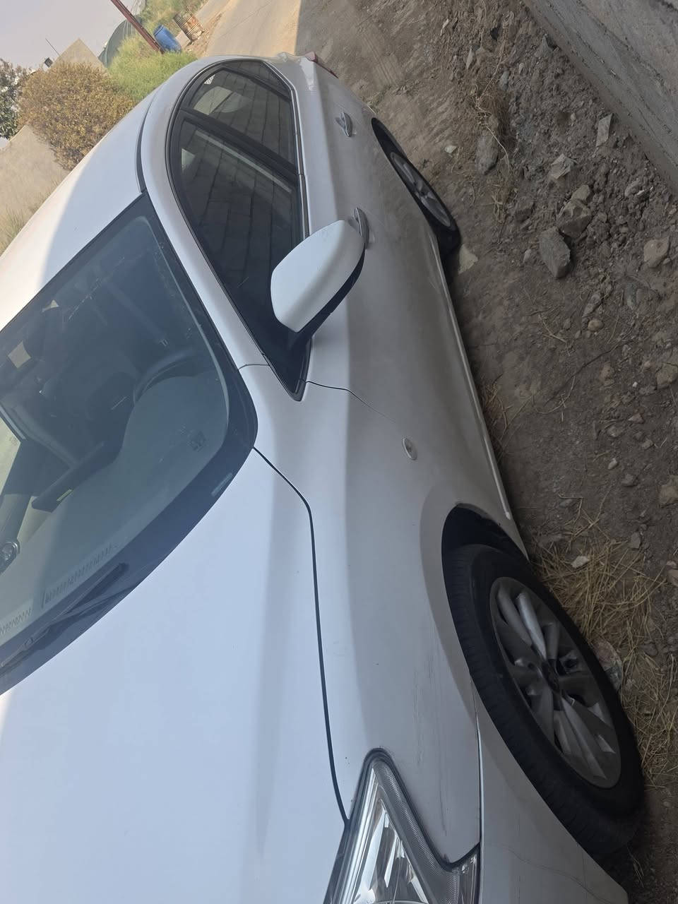 السلام عليكم للبيع نيسان سنترا
موديل 2019رقم بغداد
وارد خليجي محرك 1600 تبريد ثلج
بيهاتبديل چاملغ السكن  الامامي مع صبغ خشم البنيد جهة الجاملغ اثر طخه بدون دواخل وبيها مكانات بارد
باقي السياره جاهزه من كل النواحي
خير من الله
السعر ٩٣ وبي مجال للاستفسار عالرقم
***********
المكان خان بني سعد قرب بوابه الراشديه
