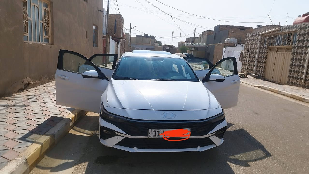 سلام عليكم النترا 2024خليجي محرك2000دوش. ماشيه 41الف
جديده سياره 
رقم بغداد انكليزي بسمي تحويل مباشرة 
فول مواصفات واحد على واحد 
فتحة سقف+بصمه تشغيل. بصمة ابواب 
مرايا جانبيه كهربائية+شاشه كبيره
مصابيح LED +نضام قياده 4
تحديد مسار +بصمة تشغيل عن بعد 
كير طياره+حساسات ضغط الاطارات+تبريد قطعتين ثلج

بعد بيه مواصفات معروفه سياره جديده خير من الله
التواصل***********
