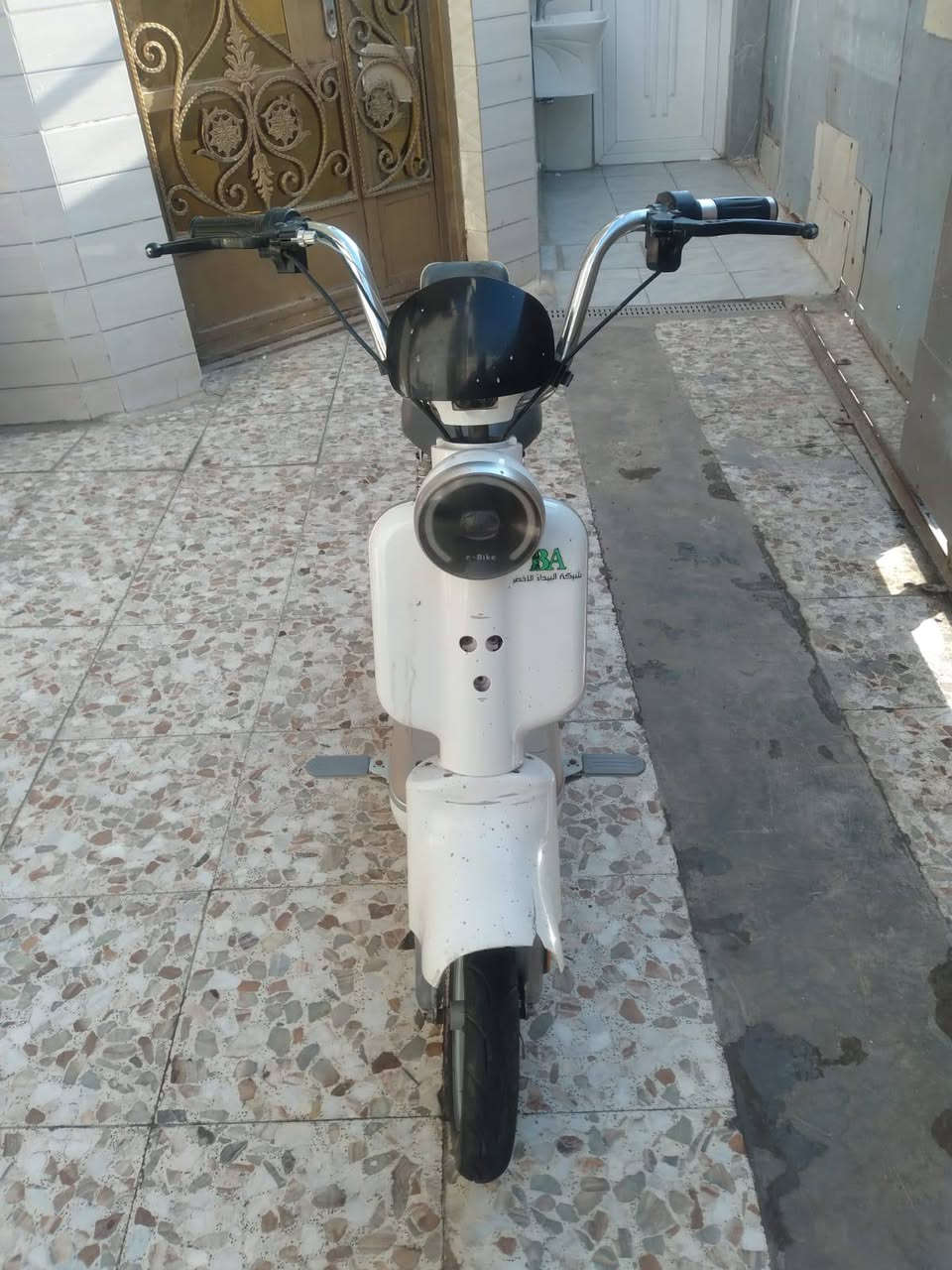 سلام عليكم دراجه شحن للبيع دراجه كامله وجاهزة بطاريات جدد بصمه بيها تشغيل عن بعد قفل انذار سرقه لايتات اشاير يمين يسار شغالات تايرات جوبلس ... مكاني بغداد حي اور 
السعر 250 رقمي ***********
