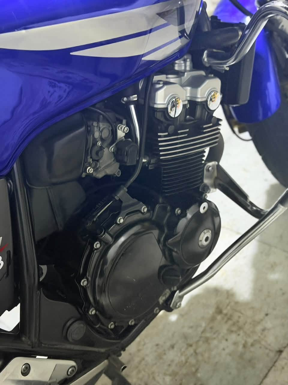 سيبي 4 دراجه رمبه بعدهي.   ب 20 وبيها مجال  
عماره. *********** 🏍️🐬📲 نضافه 100 /100
