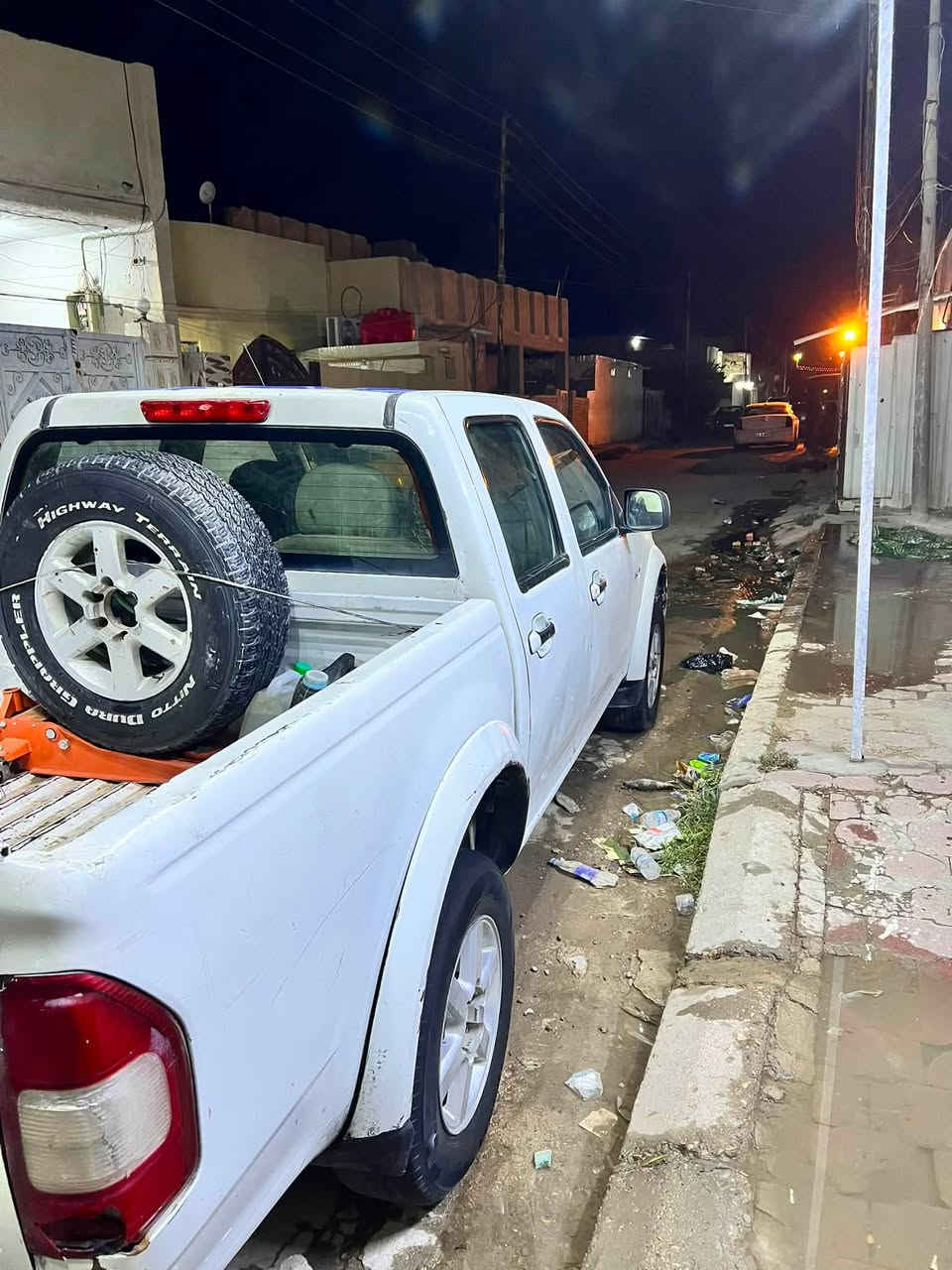 سلام عليكم بيكم شوفر ليت لوف مزاد وزارة الداخلية محوه ففتي 3000نقصه بس تبريد
البيع وإذا  مروس عادي مكانه واسط الكوت 
رقم

‭***********‬
