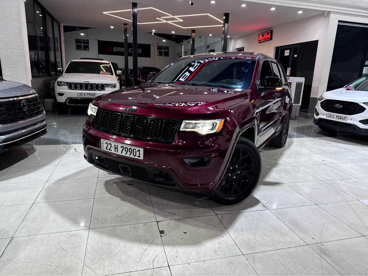 Jeep grand Cherokee 2020
سعر بلاشش 🔒199$🔥
***********
***********

فوول مواصفات 
جكات يصعد و ينزل
رادار امامي
كراسي كهرباء و ميموري
٥ راكب باب مرغوب💥
بنوراما
دفع رباعي 4❌4
٥ كاميره
٣٦٠ درجة رادارات
كراسي مساج
كراسي جلد،كهرباء ،تدفئة ،تبريد،ميموري
صندوق شفط
٣ وضعيات قيادة
داخل ساج
إنارات داخلي
فووول للاخير
شاشة كبير
وياله ٢١
محرك V8   5700
ضرر❌جاملغ و باب سايق بدون دواخل 
جميع إرباكات سليم ١٠٠/١٠٠
موجودة 📍اربيل معرض S.B cars
مرقمة أربيل تحويل آو الوكالة ثاني يوم

***********
***********

ملاحظة❌ عدنا خدمة الأقساط اذا مقدمة (١٥٠) ورقة أربيل, العراق
