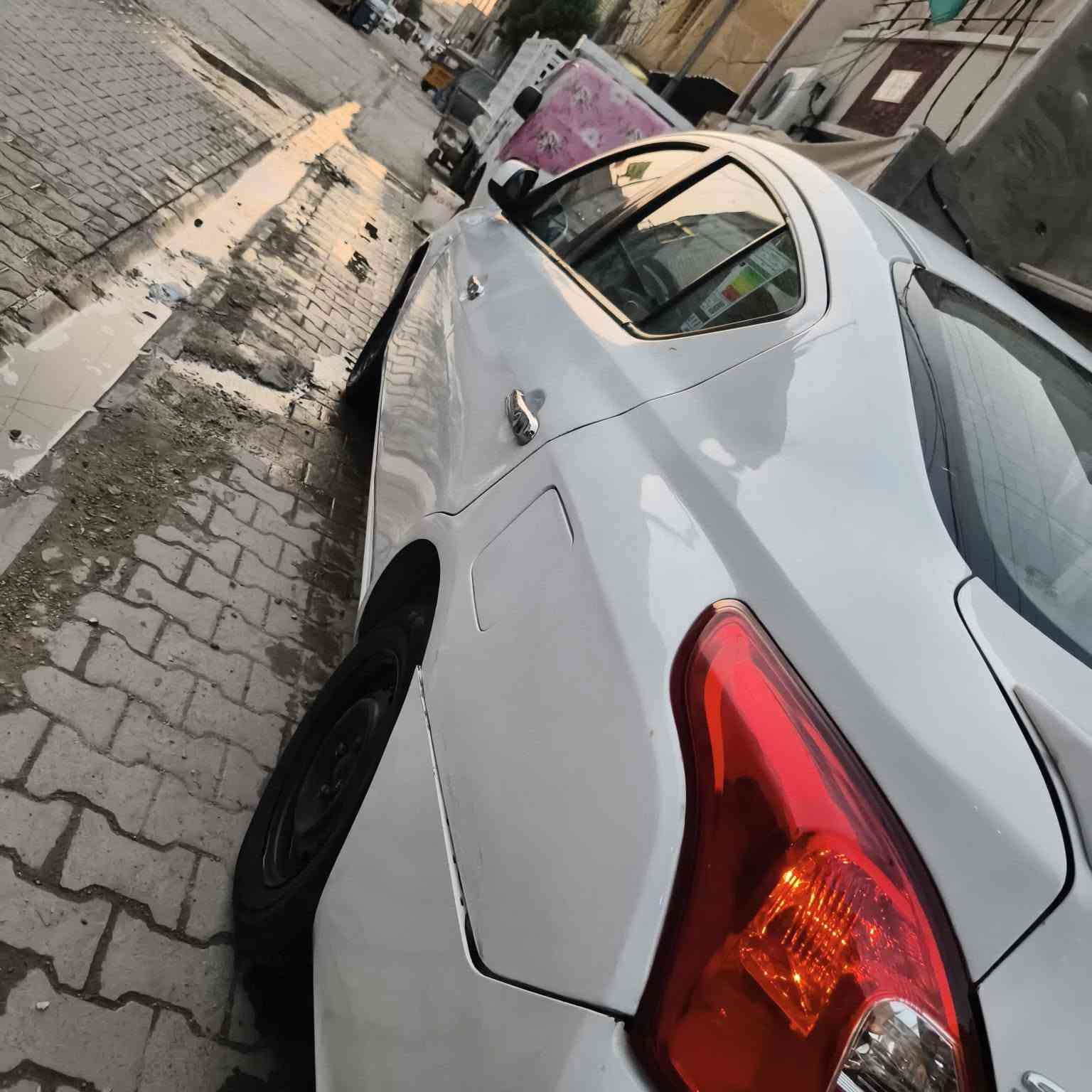 السلام عليكم نيسان سني صيني موديل 2019تدفه تبريد ثلج سياره بسمي رقم بغداد شرط التحويل السياره بيهه ضربه بلجاملغات الخلفيه بدون دواخل السعر 95 وبيه مجال المكان بغداد الحريه رقم الهاتف ***********
