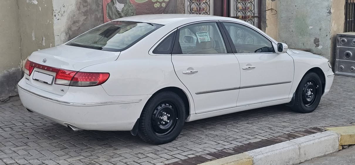 سلام عليكم للبيع ازيرة ٢٠٠٩ سيارة جاهزة بسمي بيهة حزام صبغ تبديل قطعتين  مكينة وكير وحدادية جدد عنوان
ديوانية قضاء الشامية ***********
*********** سعر 80
