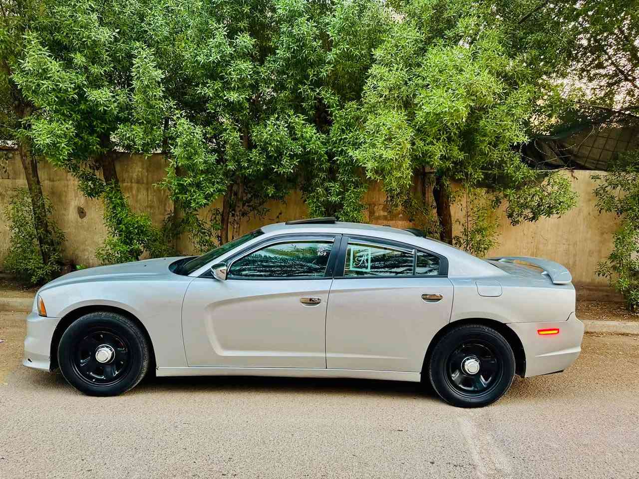سلام عليكم ؟ بيع مستعجل
جارجر 2012 بغداد ب اسمي 

السعر : 132 $  وبيه مجااال 

اتصال : ***********

محرك 3600

تو ويل 

استخدام شخصي 

فووول مواصفات  ماعدا فتحه (  شاشه كبيره + كاميرا +بصمه +فتحة + تشغيل عن بعد+ كشنات حضن جلد كهرباء+ كير طياره  شفتات ستيرن + ويل بوليسي 

رقم بغداد ألماني  هزه جديده بأسمي 

السياره بدون داوخل كفاله لغد شاصي 

حادث أمريكا البنيد مبدل بلادي وجاملغ امامي وجاملغ خلفي صبغ 

مكان السياره بغداد
