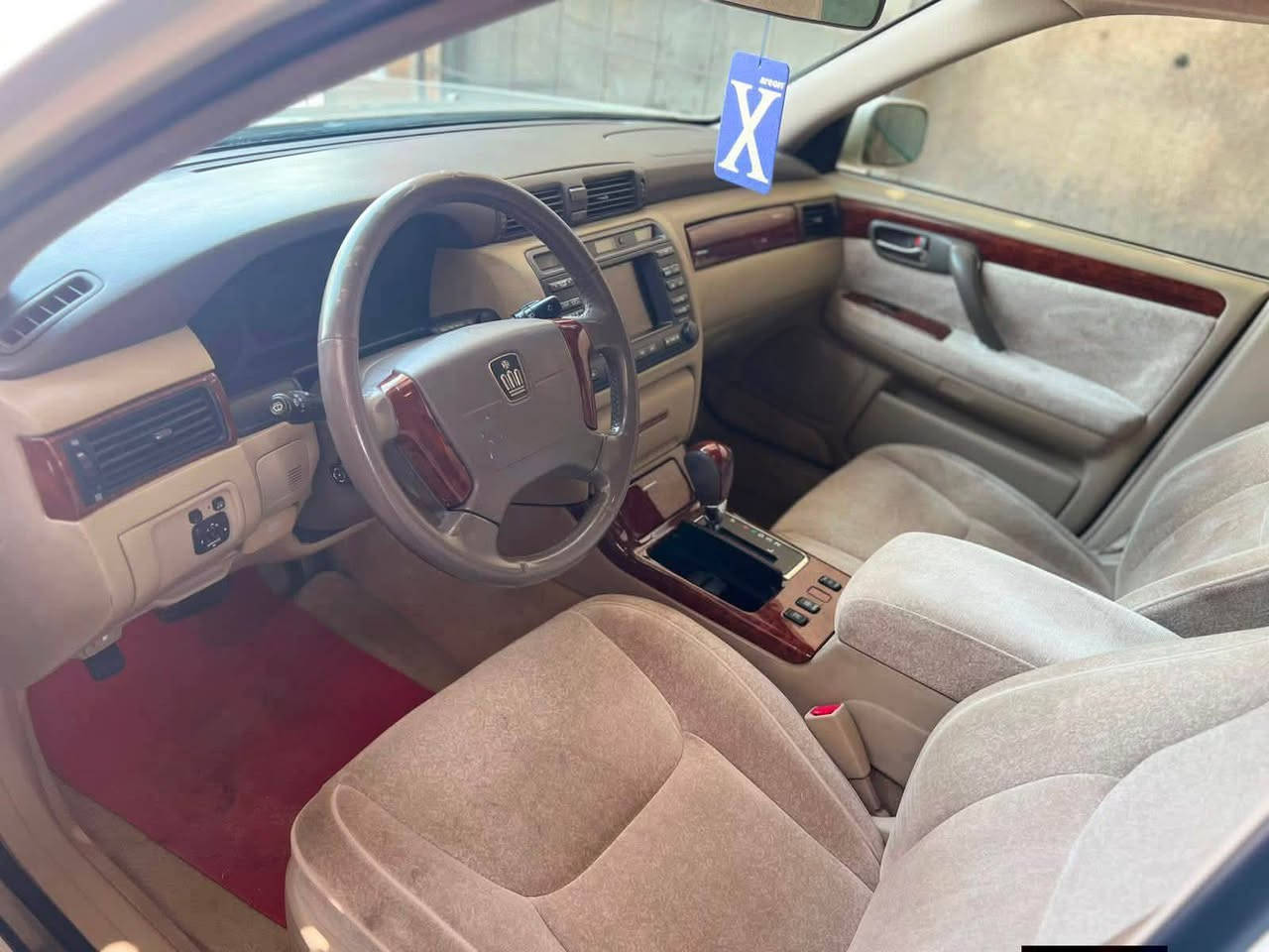 سلام عليكم جنون للبيع ٢٠٠٣ كرستال اصل ٣ دكم كفاله بصره 
للاستفسار ‏‪***********‬
