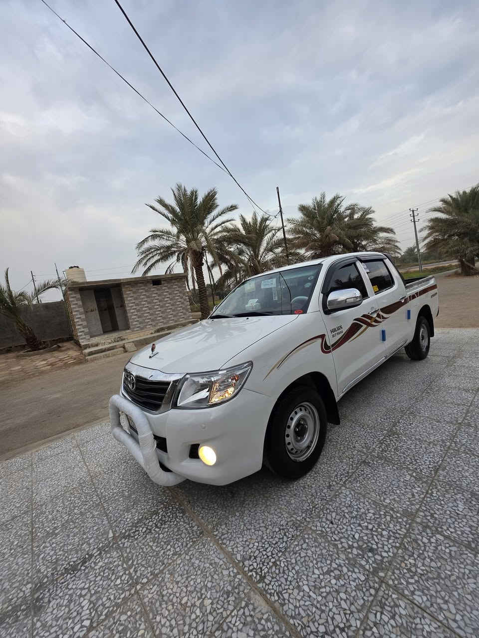 هايلوكس • ٢٠١٣ • رقم بغداد