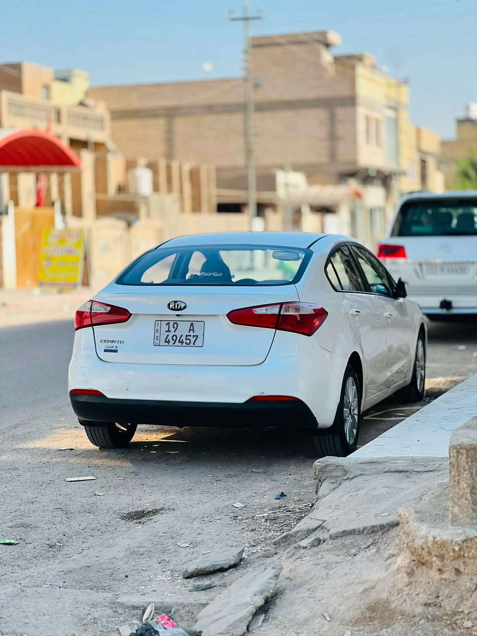 السلام عليكم كيا سيراتو. موديل. 16بيه بيبان  ثنين تبديل. وجاملغ. خلفي صبغ ماشيه 170 مكينه 1600   ما مفتوحه شرط تخم تاير جديد. رقم كربلاء. مداور ثانيي  يوم مكاني ناصريه المركز. ***********

