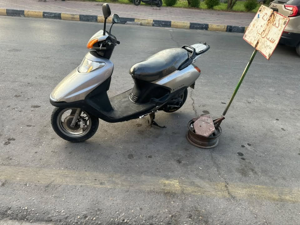 السلام عليكم
سبيسي للبيع فقط
مكفولة كفالة عامة محرك ممفتوح وناعم شلعة كلش قوية
تايرات امامي وخلفي جديد
جاهزة بدون اي نقص
كفر اصلي تايوان ابو الختم 
عنوان كوت الزهراء
السعر ٧٥٠
***********
