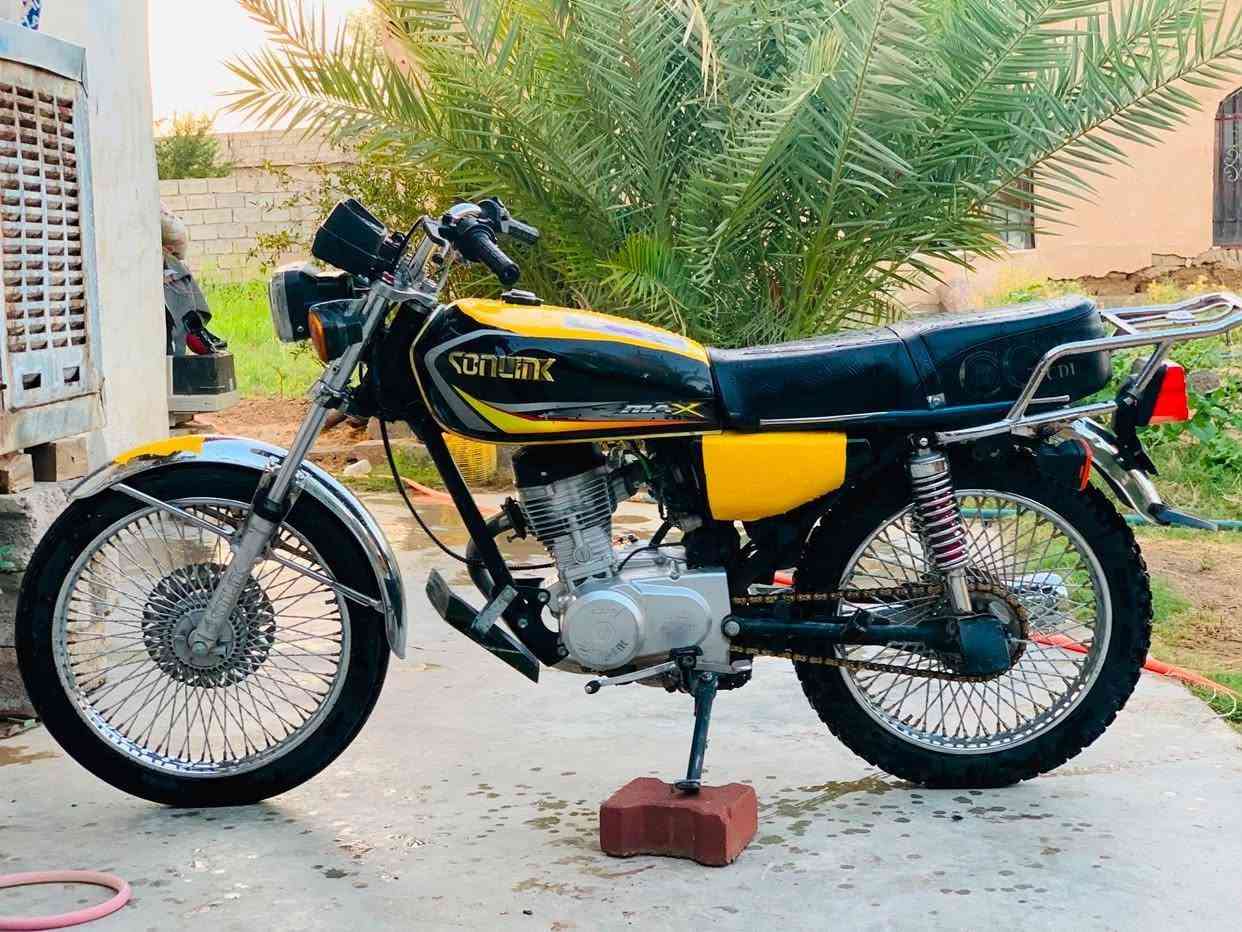 السلام عليكم موطور للبيع او مراوس
سولنك 4كير ☑️موديل 2023
محرك شرط  لا صرف ولا بخار نشاط فول كهربايات شغاله دبلات شغاله ما بي نقص سعر 440وبي مجال قليل مو شراي لا تتعبني  مكاني الزاب شراي اتصل. ***********✅✅
