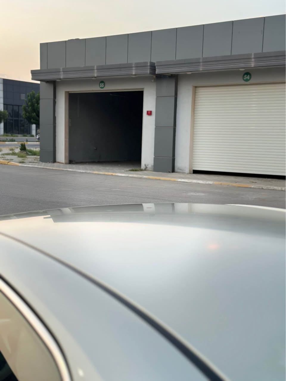 ئاڵتونی بازاڕ toyota camri ماشاءالله سەیارەکە نمونەیە لەجوانی مۆدیلی ٢٠٠٧ سەنەوی تازەیە و بەناوی خۆمانەوەیە سەیارەکە ١ دەسە زۆر پاک ماوەتەوە تەنها بۆنیدی پەمپە لەسەر ساخی سەیارەکە دەعمی نیە و کاڵ بونەوەی نییە و زۆر جوان ماوەتەوە بۆ زانیاری زیاتر ئەوەش ژ.م ***********📦🪬 السليمانية, العراق
