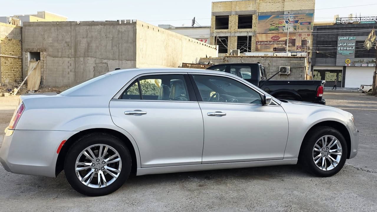 اوباما مديل 2012
كلين تايتل وارد كندي
كشنات جلد C
مري خليجي ام الشاره قلاب
تشغيل عن بعد 
كير مكينه حداديه كفاله 
تخم تاير جديد 
باتري جديد قبل 10 ايام شاده 
شرط التحويل بسمي 
ويل مكسيكي 
كلاص حار بارد 
نظام صوت 🔈
☎️ للاستفسار اتصل 
❤️ *********** ❤️

