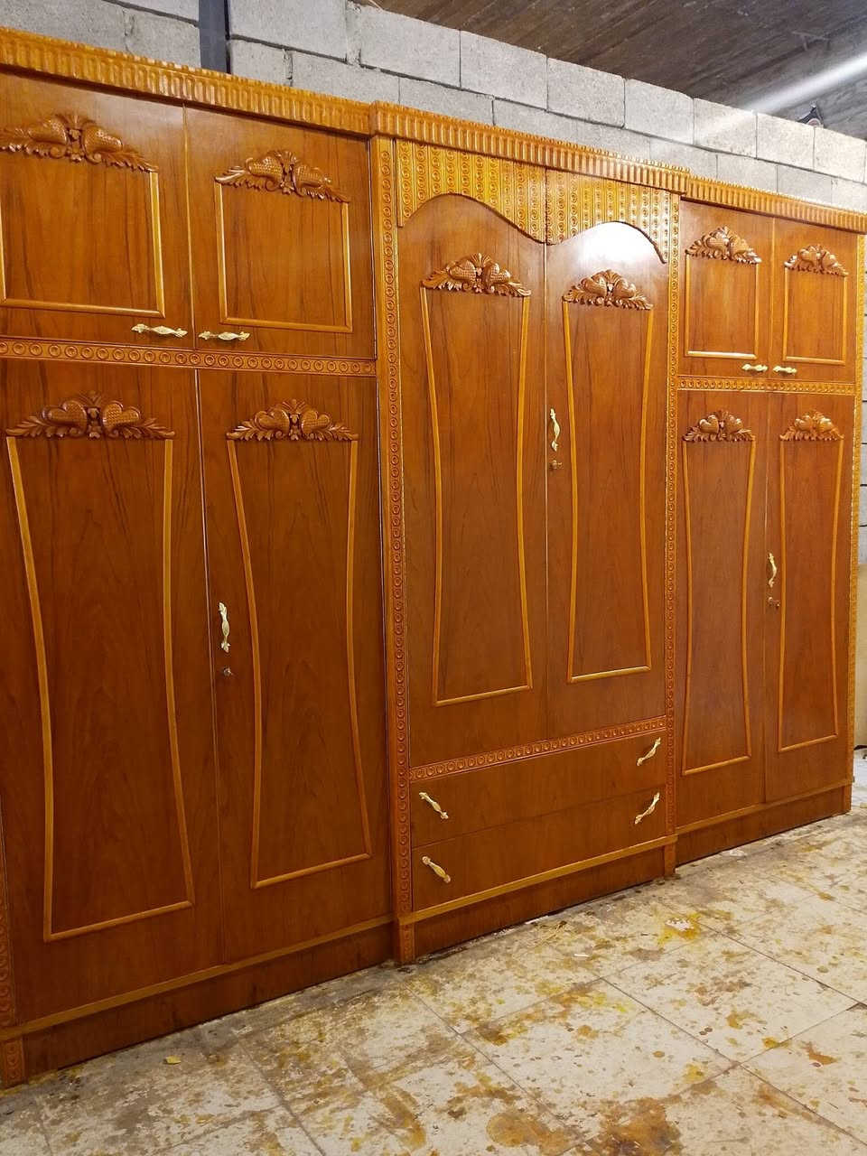 كنتور سته أبواب ملحق شغل ثكيل درجه اولى نضيف حيل اخو الجديد شرط كنتور رقم واحد ***********
