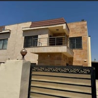 مجمع القريه الذهبيه • ٢٠٠م • ٣ غرف