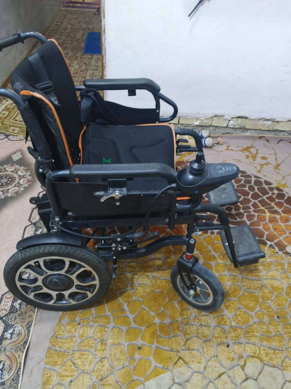 عربانه شحن متحركه استعمال قليل سعر 550 بيه مجال مكان بغداد ***********
