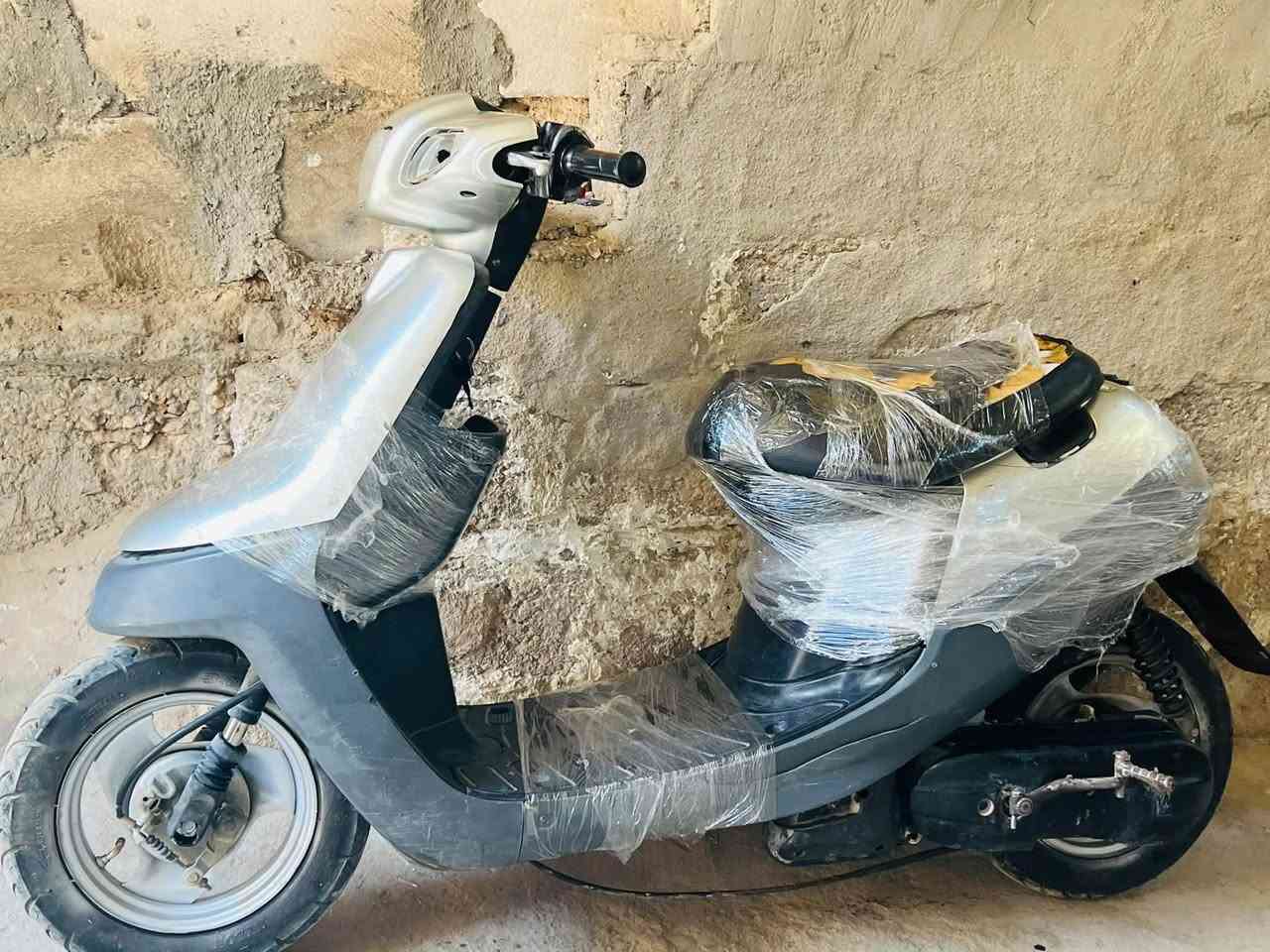 بطه للبيع مكينتها حلوه هندر واحد تشتغل معدله حلو نواقص باتري وستان وسوبايه سعرها ١٣٠ وبيها مجال عنواني كربلاء طويريج ***********
