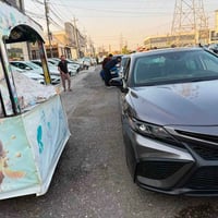 كامري موديل 2023 فئه se بلاس فول واحد على واحد حادث خفيف باب سايق مبدل...