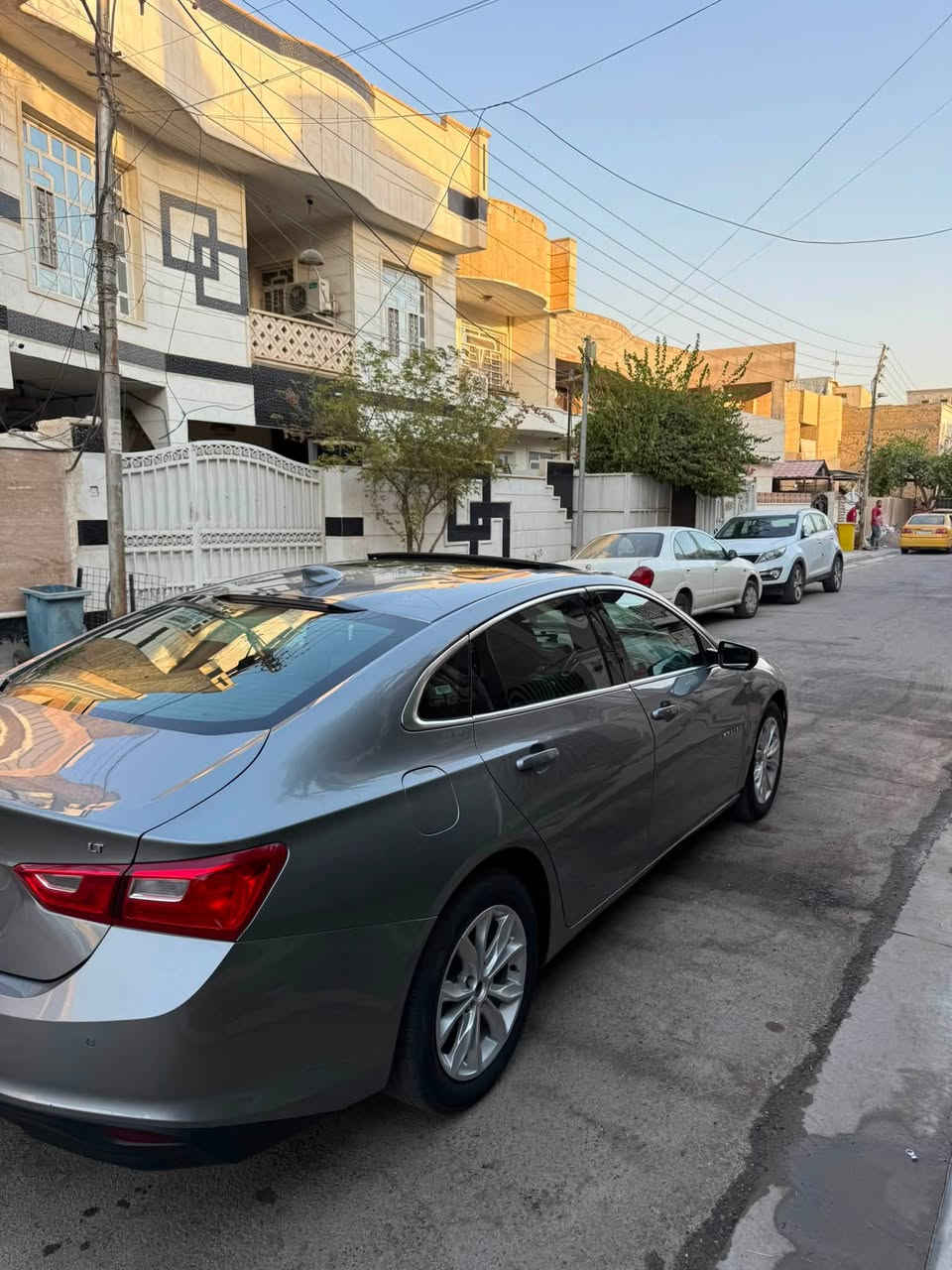 :

🚘 ماليبو LT 2024

✅رقم بغداد ترقيم جديد 

بأسمي 

🇺🇸 وارد أمريكي

🔹 حادث بسيط جداً
🌟مكينة 1500 توربو 

🔹 بدون أي دواخل

🔹 الضرر فقط بمقدمة البنيد 

الي يريد الضرر يراسلني ادزله فديو 

والشاصي هم موجود 
✨ المواصفات:

• بانوراما 🌤️

• بصمة أبواب وتشغيل

• كشنات كهرباء مع تدفئة

• شاشة + Apple CarPlay

• حساسات

• كاميرا خلفية

• رادار
🔥 السيارة كلش جديدة ونظيفة

📍 ماشية 44ألف كم فقط

🛞 تخم تاير جديد شادلها

✅ بدون أي نقص

✅ كلشي بحالة الوكالة

📍 الموقع: بغداد – الكرخ

📞 للاستفسار: ***********

السعر 133وبيها مجال 
شباب اتصل علرقم وعيوني الك 
واذا ماعندك رصيد سويلي مسد كول
