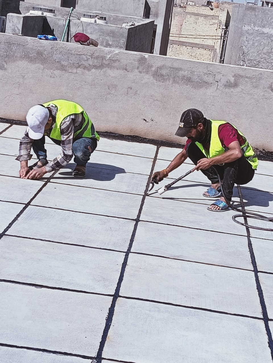 جانب من اعمال كادرنا صيانة السطوح وإعادة الماستك
للأستفسار والأتصال
***********
***********
