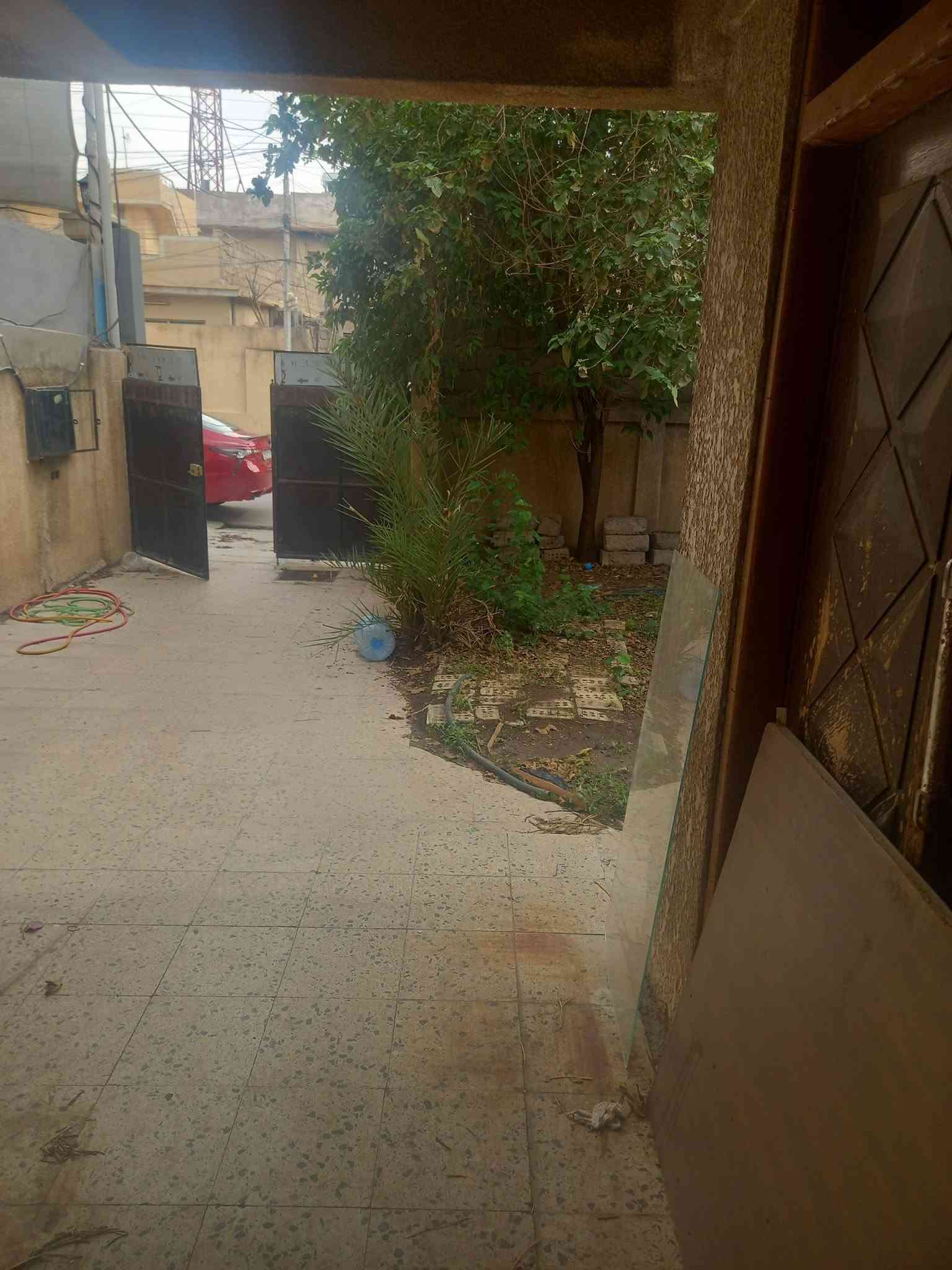 دار للإيجار • حي السكر • ٣ غرف