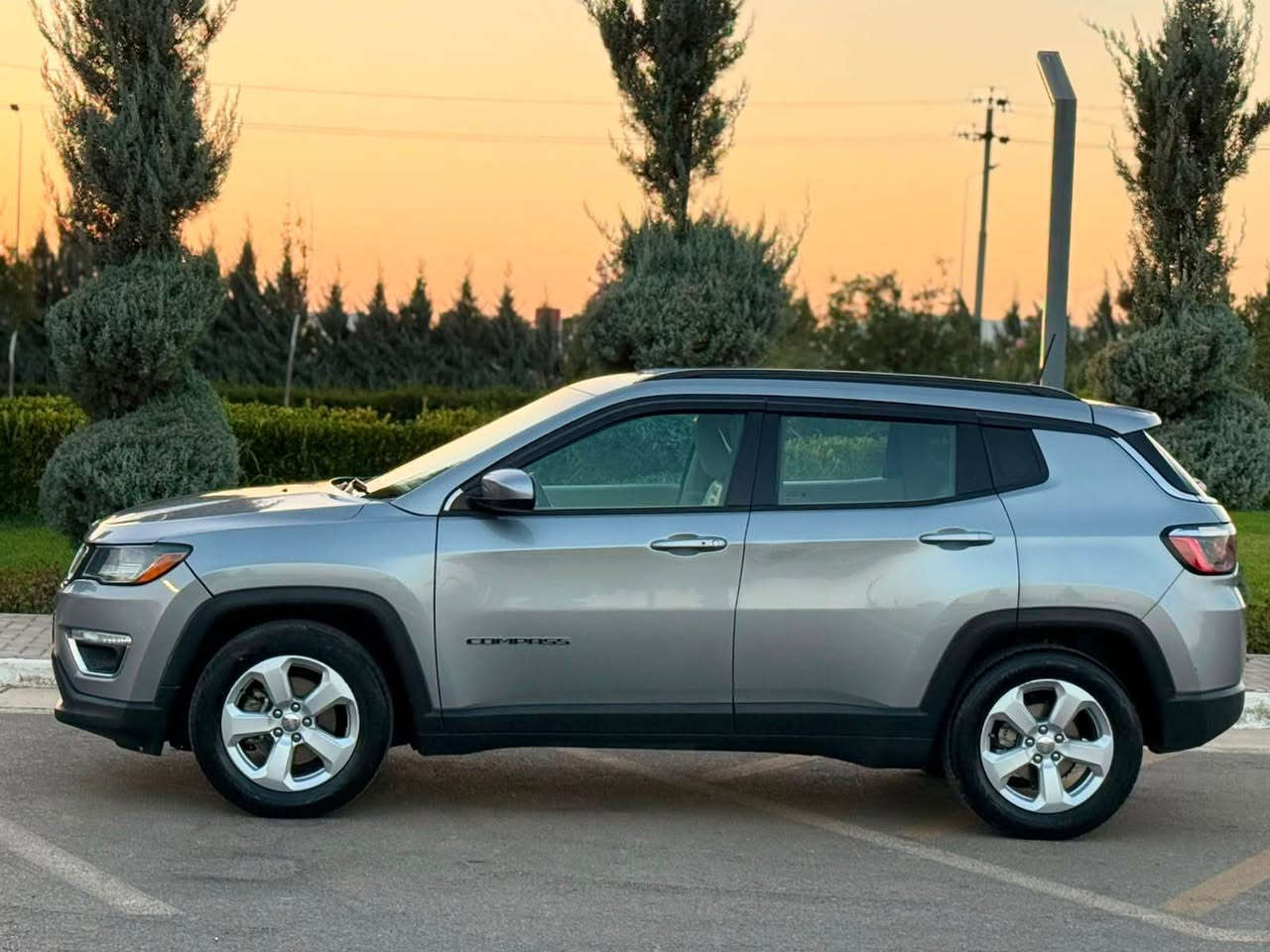 jeep  compass  
موديل ٢٠٢١
بونيتو چةمةلةغي سةكني بوياخة
ئيرباكي سيستةمة
مةكينةي مةرغوبة ٢.٤ بي توربوية
رةقةمو سةنةوي تازةية
٤ تايةي تازةية
گێڕو مەکینەو تەبریدو تە قەو رەقەی بە شەرت
ناو سپیە
کوشن جلدە
شاشاو کامیرایە 
بەسمە
شەغال
بریکی دوگمەیە
اوتو ستارتو ستوپو
سعري ١١٩$
سةيارةكة لةسليمانية
📞 ***********
********************************
جيب كومپاس
موديل ٢٠٢١
بنيت جاملغ سكن مصبوغ بدون داخل
ايرباك سيستم
محرك مرغوب ٤ سلندر ٢.٤ بدون تيربو
رقمو سنوي جديدة
٤ تاير ويل جديدة
گير محرك تبريد حدادية بشرت 
داخل  ابيظ
كشن جلد
شاشة كاميرا
بصمة
شغال
سايد بريك دگمة
اوتو (ستارت+ستوپ)
تحكمات ستيرن
مكان سيارة سليمانية
سعر ١١٩$
📞 *********** السليمانية, العراق
