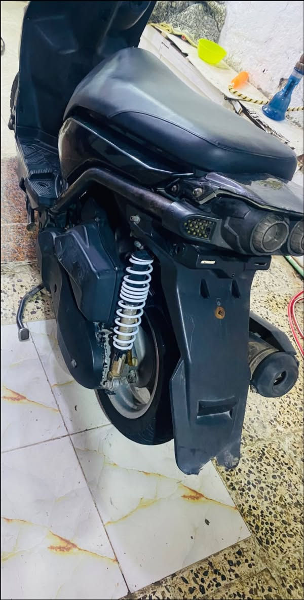 سكنز جبلي بلاديه مكفوله من فتح برغي
‏كهربائياته كله شغاله مكينته ناعمه لانضوح *********** ولادخان سعر على الخاص
