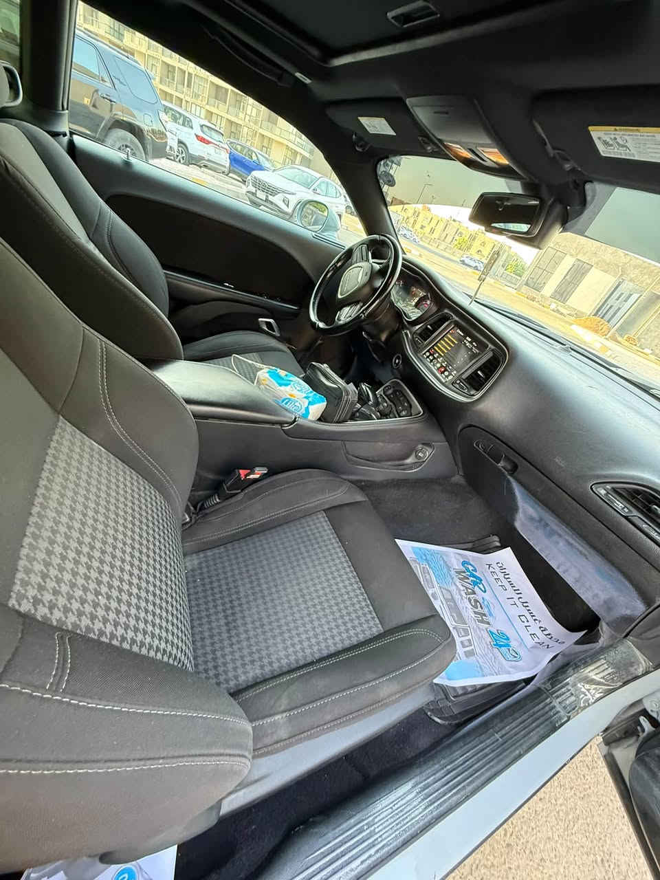 سلام عليكم
جالنجر 2021 sxt مكينه 3600 سمنتي سموك 

مواصفات سياره 

فتحه سقف 
شاشه كبيره 
بصمه ابواب وجنطه 
سماعات Alpine sound system 
Car play iphone

تزويد امريكي📌

وياله تخم ماركه H&R
بنيد Rt 
تايرات خلفيه 315 

سياره حادثه قطعه وحده وكلير امريكا قطعتين نفس صفحه 

سياره مكفوله من اي دواخل بدون لغد بدون شاصي بدون اير باك 
مكينه وكير كفاله 
سياره ماشيه 69 mil

مكان سياره بغداد سيديه 

السعر 195 بيه مجال 

الاتصال *********** 
صور الحادث مرفقه بالمنشور
