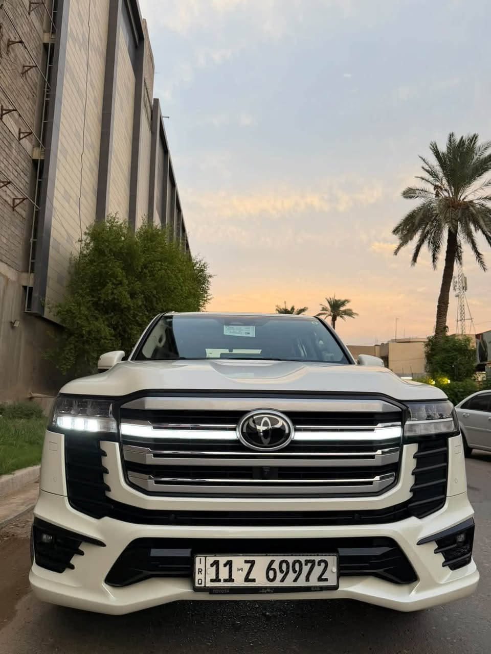 لاندكروز لمتد S • ٢٠٢٥ • رقم بغداد