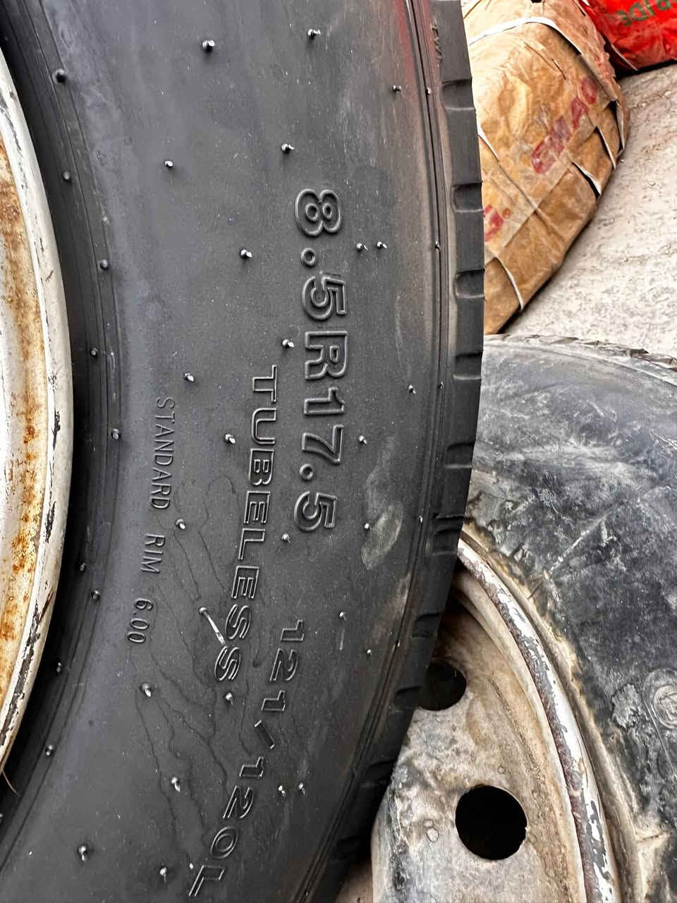 اطار كنتر • جودرايد • 8.5R17.5