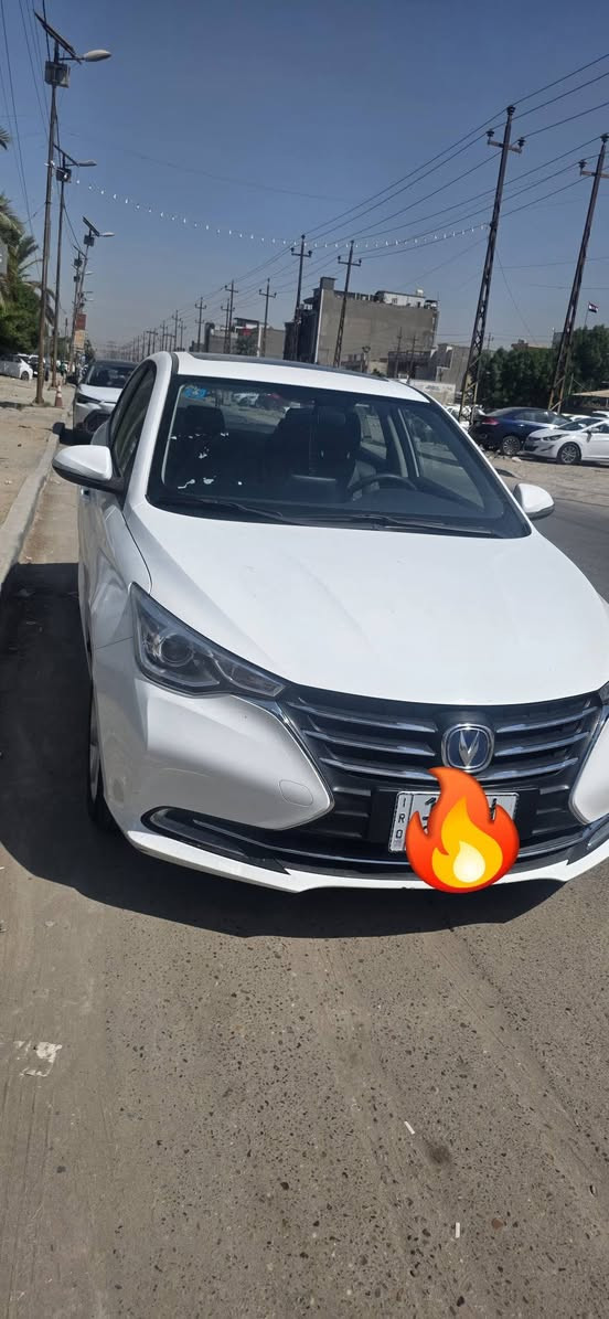 السلام عليكم ورحمة الله
شانجان L7 للبيع 
موديل :2020
ماشيه : 34 ألف KM 
السياره تحتاج فقط بوليش لان تراب صاير على الكشر 
سياره فوول مواصفات 
سلايد _ ويل كب _  باتري جديد -تحكمات ستيرن _ كروزو سرعه _ شاشه 
كامره _ رقم بغداد الجديد شرط تحويل -تبريد ثلج _دوشمه جديده وضع الشركه -سنويه اصدار ٢٠٢٦ 
السعرر ٧٨  وبيها مجال 
مكان السيارة بغداد  ***********يوجد واتس اب
