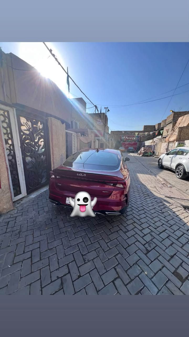 السلام عليكم K5
22 تيربو 1600
رقمها ديونيه مشروع وطني بأسمي حادثها باب خلفي بيها ٣ قطع صبغ السيارة موجوده ابغداد سعرها ١٣٥ 
*********** السيارة فول عدا الفتحة
