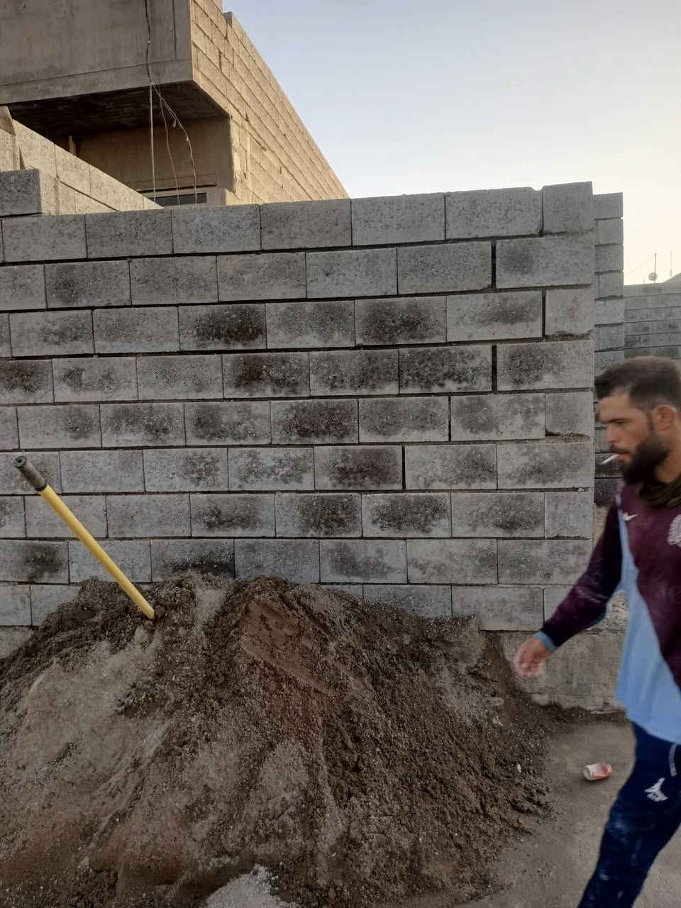 السلام عليكم اسطه بناء درجه اولى شغل هندسي وزن صونده وكبان ***********
