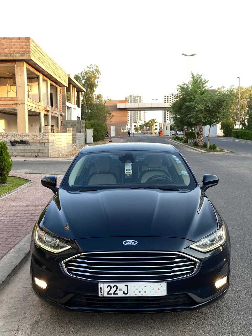 FORD FUSION 2020 SE
السلام عليكم
نوع السيارة : فورد فيوجن
سنة الصنع : 2020
مواصفات : SE معروفة
حجم المحرك : 1500 Turbo
محرك و گير و حدادية شرط سيرفس جديد من شريكة القاصد طايرات و باتري مبدل
المسافة المقطوعة : 94 الف كيلومتر
ضرر: فقط شوية جوة قبغ بنزين مصبوغ بدون دواخل شرط بعد مكفول حتى دعاميات بدون تعديل سيارة
المواصفات : بصمة  - رادار أمامي - رادار جانبي  - كود باب -تحكمات ستيرن - مثبت سرعة - تحديد مسار - شاشة كبيرة تدعم ابل كاربلاي واندرويد أوتو - دواخل نص جلد كريمي - كشن كهرباء
سنوية سيارة بأسمي جديد لحد 2031 رقم و هزة جديد 
مكان: اربيل
للأستفسار أكثر رقم موبايل او واتس اب:
*********** أربيل, العراق
