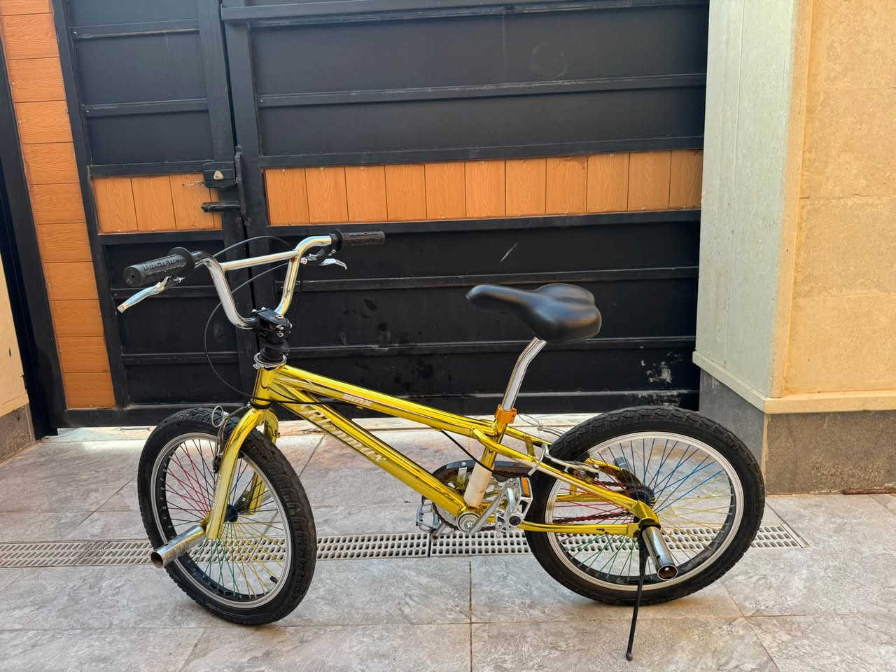 بايسكل Bmx حجم 20
بايسكل Bmx حجم 20 بعده جديد اشتريته وتركته ما محتاجه السعر 120 وبي مجال زين للشراي شكد ما يريد عنواني تكريت القادسيه شارع جليل القصاب للتواصل خاص او على الرقم ***********@إشارة
