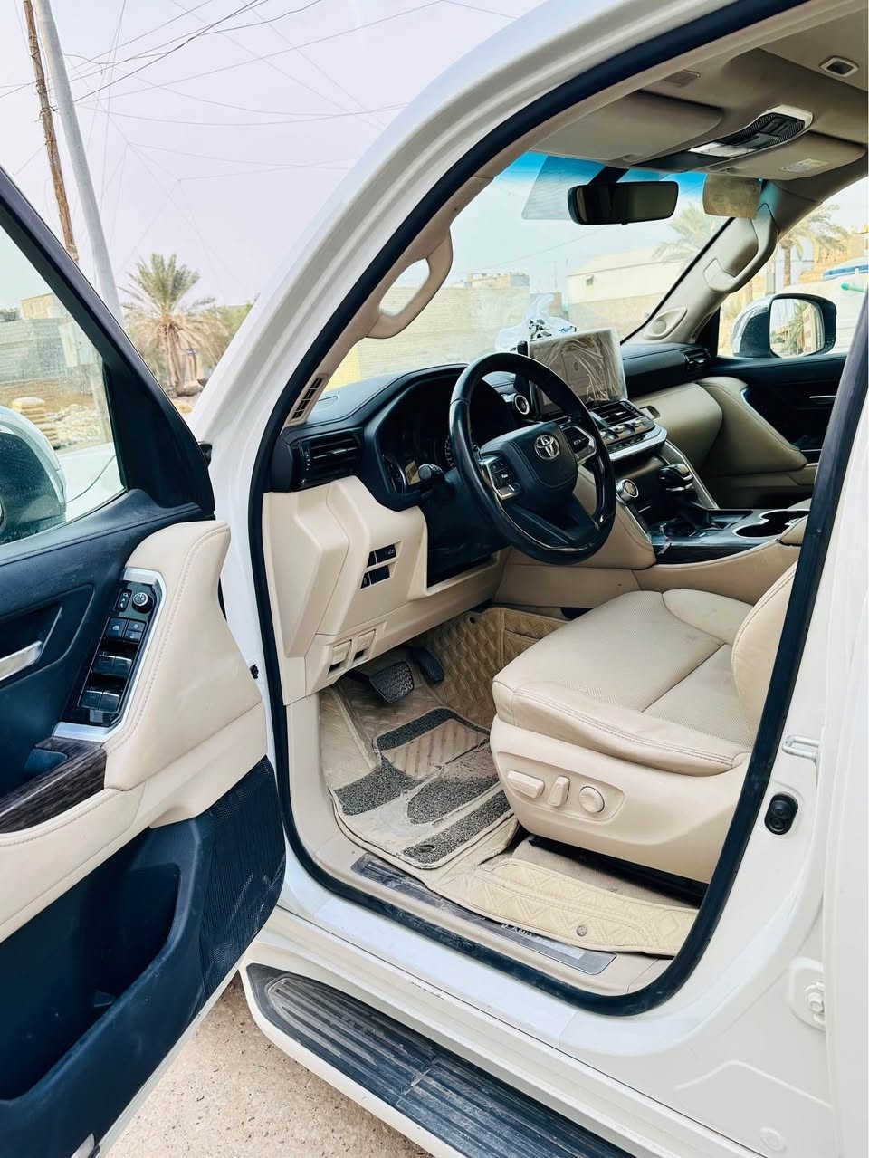 لاندكروز VX • ٢٠٢٢ • رقم بغداد