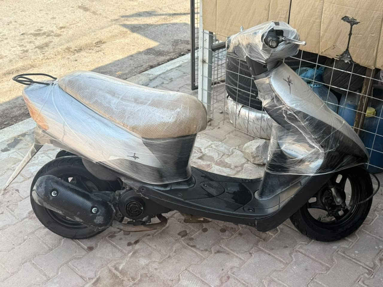ساسوكي رياضي للبيع دراجة نضيفه وشلعه تخبل مكينه ناعمه المكان المجر الكبير السعر 300وبيها مجال ***********
