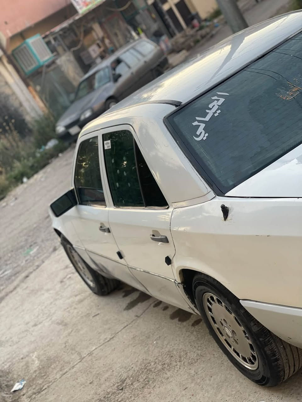 مرسيدس دب  السعر 32
رقم نينوى
مرسيدس محرك وكير بطه شرط فول 

موصفات فتحت سقف تبريد السياره مصبوغه 

عام كابون بانزين شرط التحويل شراي اتصال 

‭***********‬
