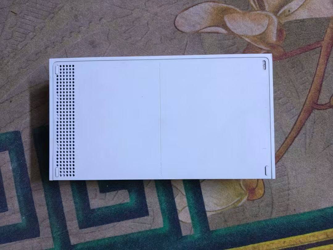 🔥 Xbox Series S للبيع 🎮
💾 سعة التخزين: 512GB SSD
🎮 الجهاز نظيف ويعمل بشكل ممتاز
⚠️ ملاحظة: زر واحد بالجوستك لا يعمل

💰 السعر: 325  ألف قفل 
📍 بغداد – مدينة الصدر
📞 ***********

للمهتمين مراسلة واتساب أو اتصال 📲
