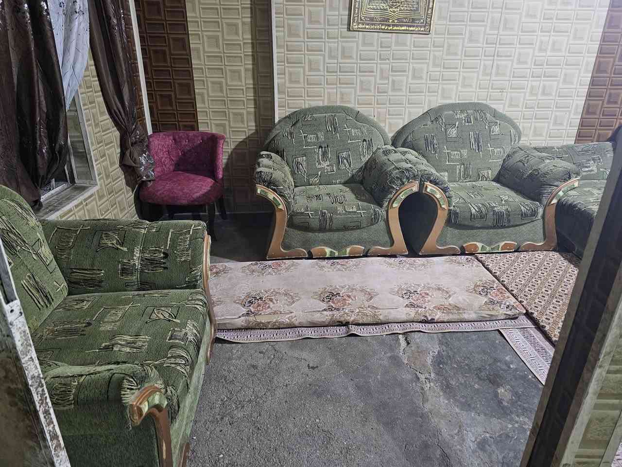غنفات للبيع خمس قطع للبيع 125مابيهم كسر ولا شي 
عنوان واحد حزيران
