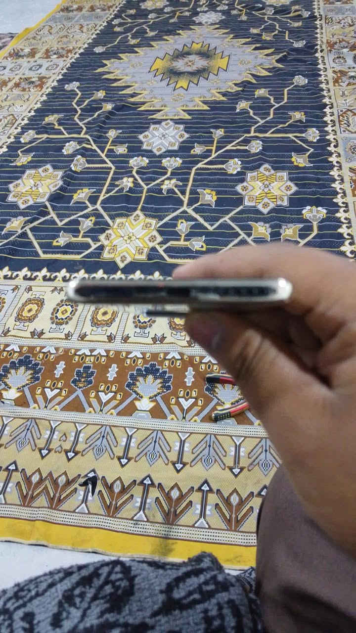 السلام عليكم جهاز انفنكس نوت 40 شاشه منحنيه جهاز نظيف مقفول كفاله عامه سعر مناسب السعر***********
