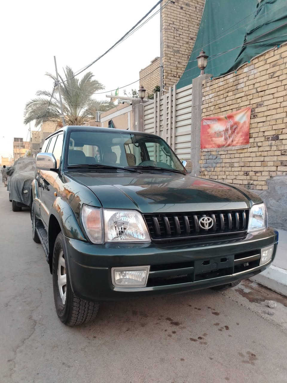 السلام عليكم لاندكروز برادو ٢٠٠٢كويتي VX/6سلندررقم بغداد نكليزي بسمي دبل تانكي
مكينة 6سلندر
3قطع تبريد
فور ويل
دبل تانكي
سبير تعليك
حديدية شرط جديدة
تايرات جدد
ميكانيك سيارات كلة جديد ومضبوط

السياره بيها بنيد وجامغ بدلتهن
ورشيتها بسبب الجراد
وشرط احلا من الصورة
بيع ومراوس حسب القناعة

مكانها واسط النعمانية
***********
