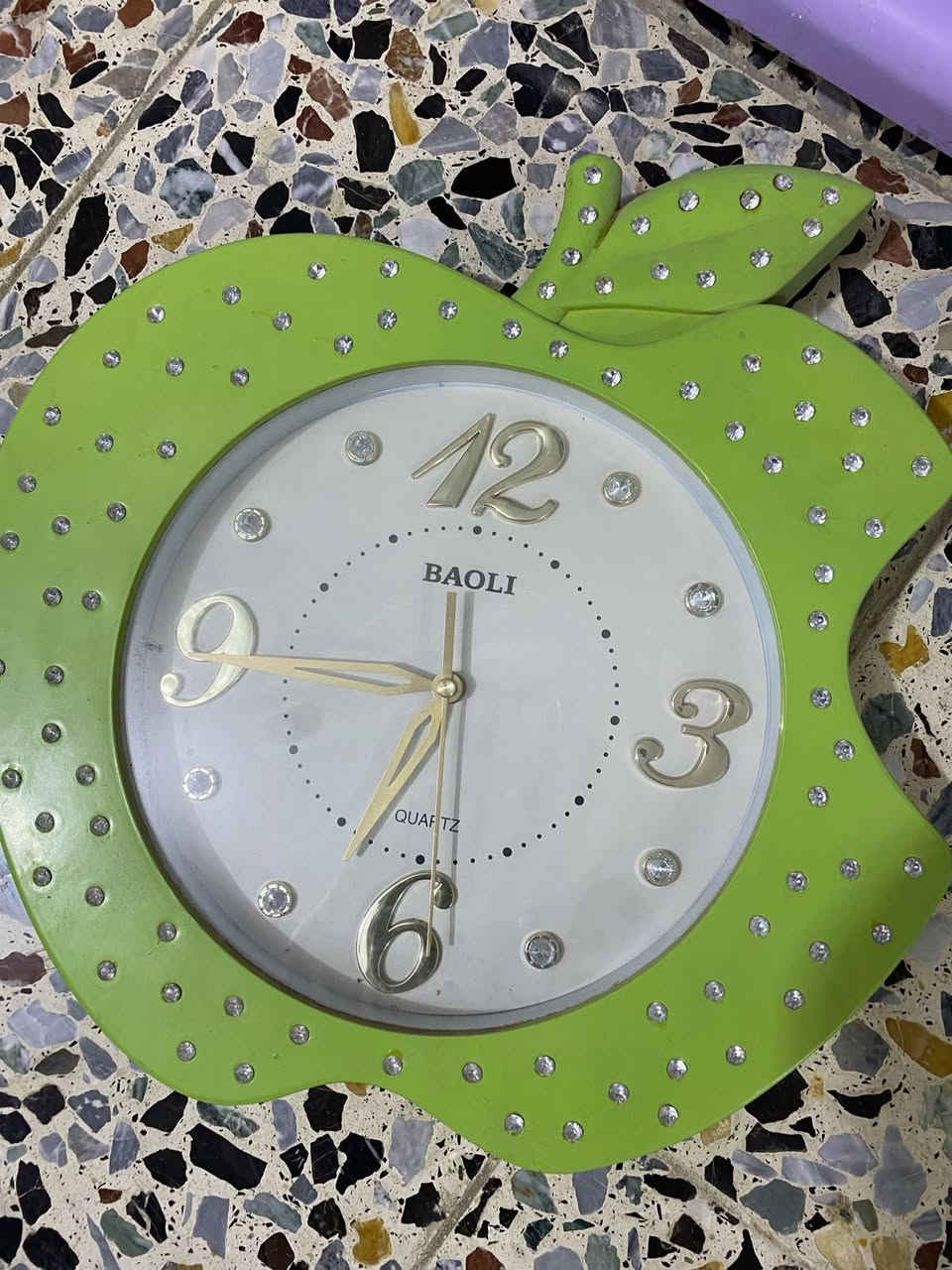 السلام عليكم جربايه حديد تكمه  السعر 18 وميز جرارات 8 ورحله والساعه 4 الرقم:7509593856
