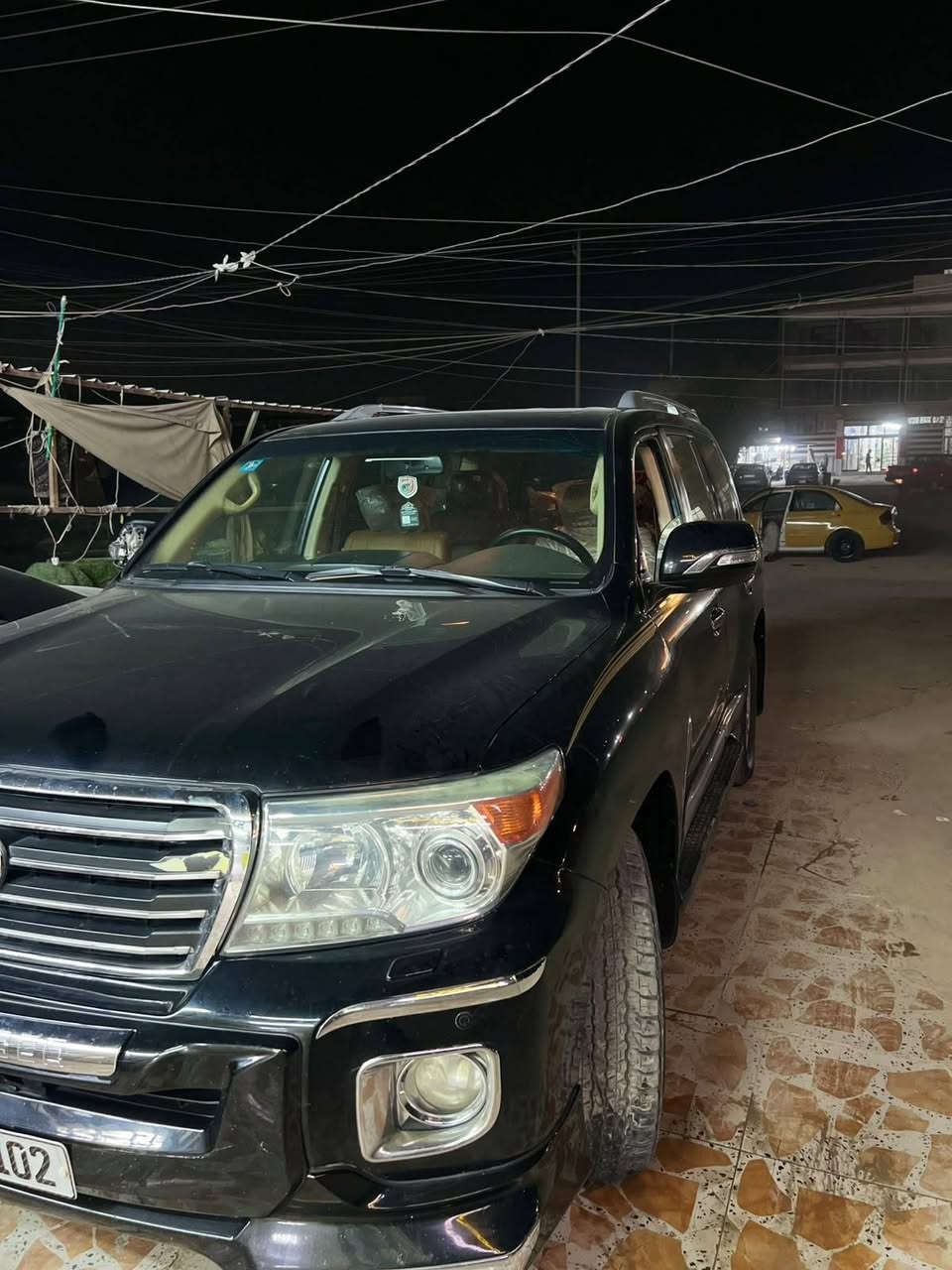 السلام عليكم بيع سريع لاندكروز ١٤ فطيم مكفوله من صبغ وتبديل بيهامكانين بارد ماشيه١١٣ رقم بغداد السعر٣١٠ مكان بابل المسيب الاتصال ***********
